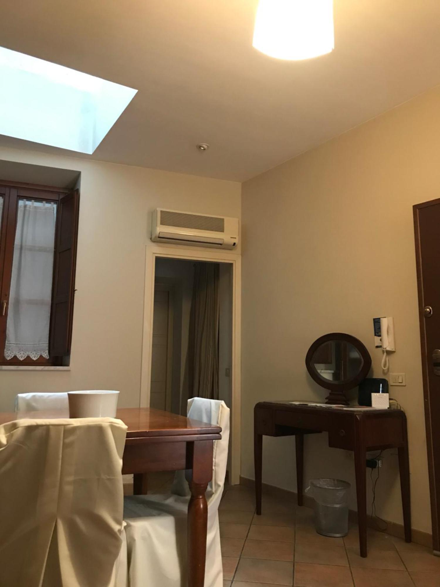 Numero 3 Hotel Cagliari Kültér fotó